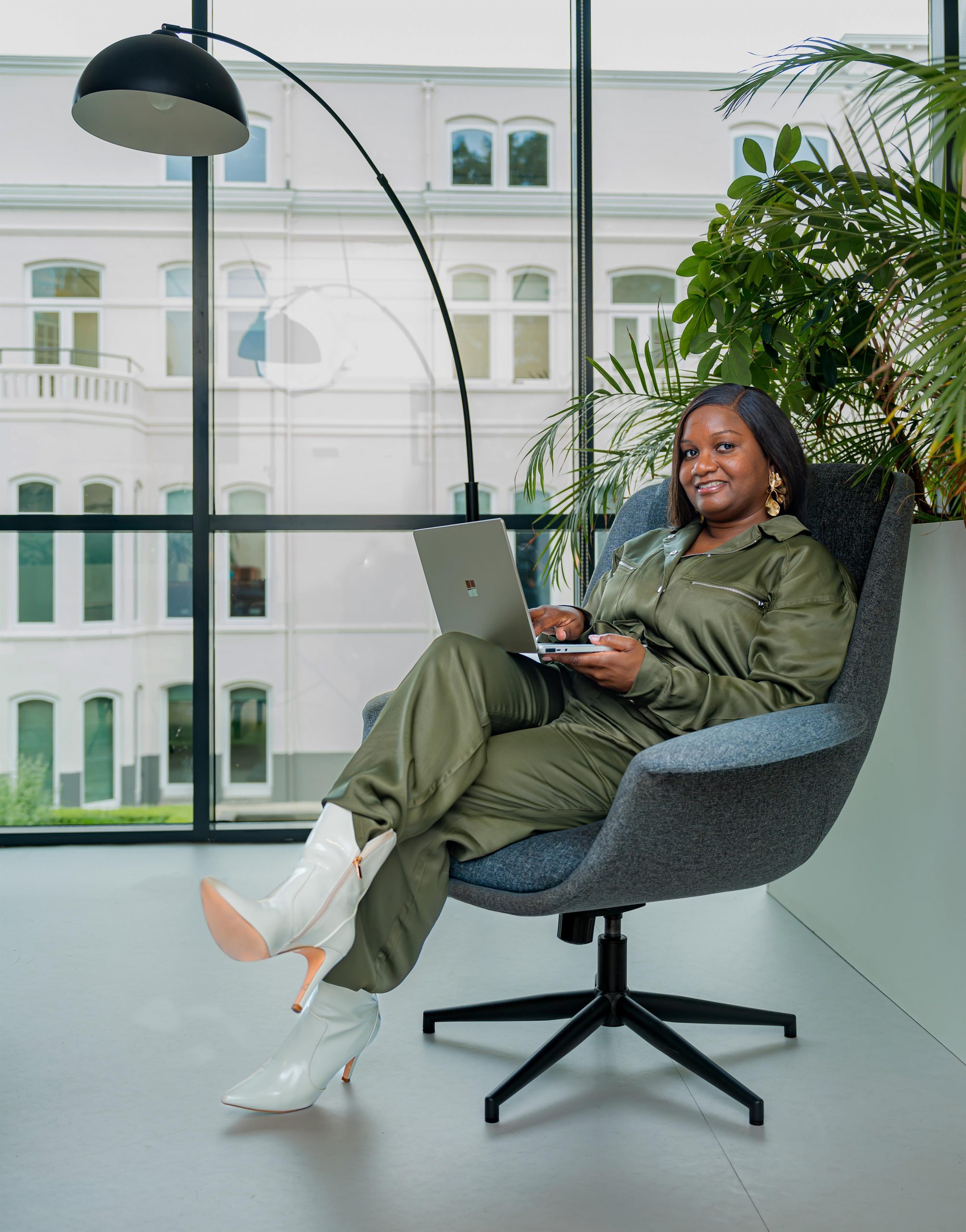 Virtual Assistent Latoya-011